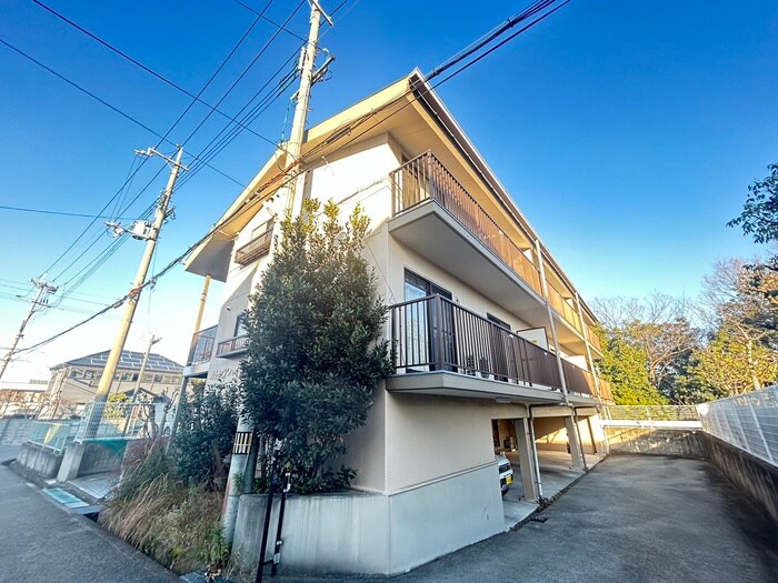 カトレアハイツの物件外観写真