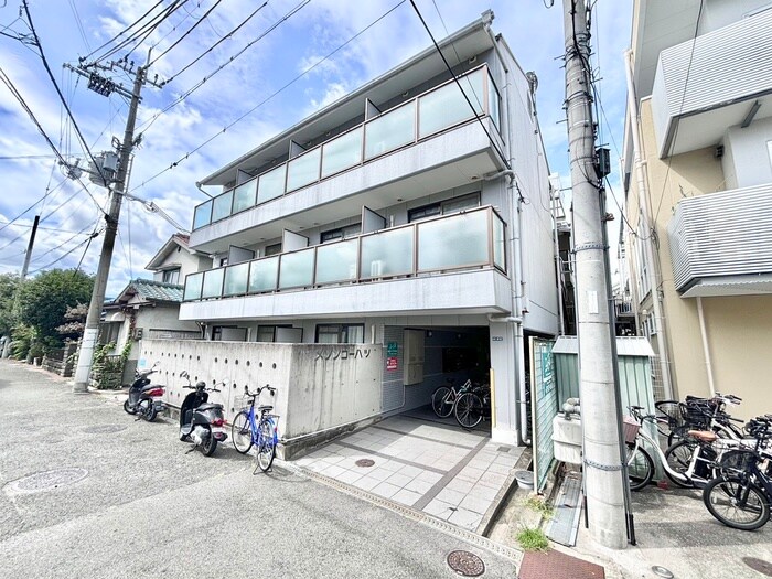 メゾンコ－ハツの物件外観写真