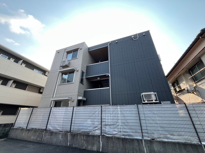 コンフォータブル武庫川の物件外観写真