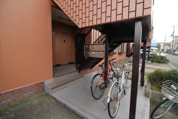 リバーサイド津村の物件外観写真