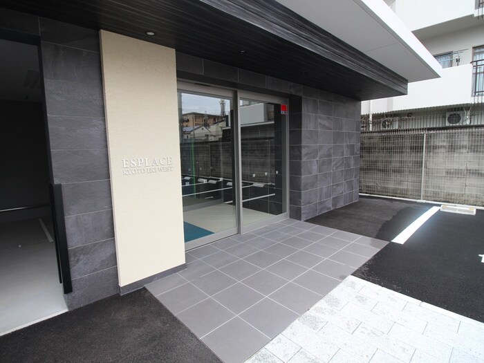 ｴｽﾌﾟﾚｲｽ京都駅ｳｴｽﾄ(203)の物件外観写真