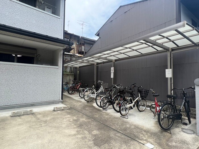 ウイング・ウッド東山の物件外観写真