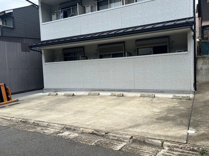 ウイング・ウッド東山の物件外観写真