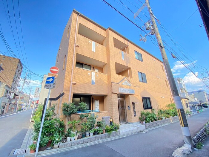 ルル・フル－レの物件外観写真