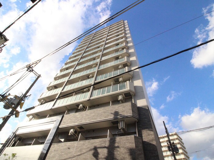 ｴｽﾘｰﾄﾞ西九条ﾚｼﾞﾃﾞﾝｽ(303)の物件外観写真