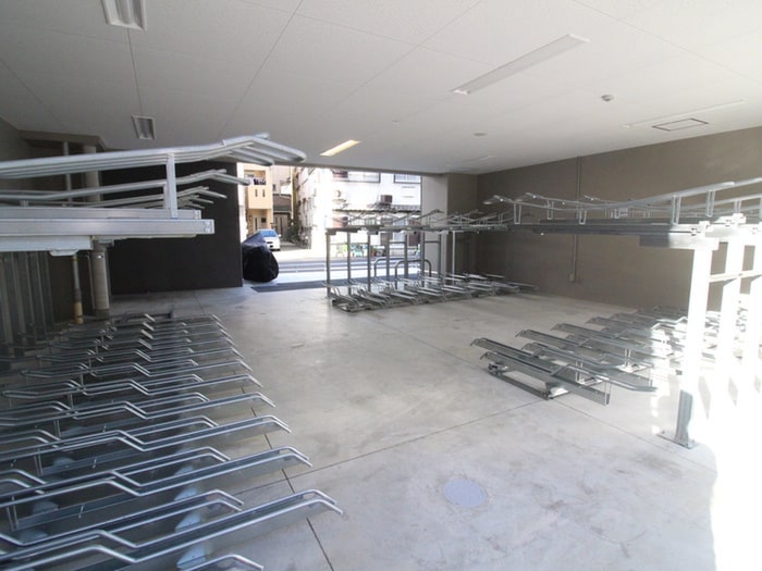 ｴｽﾘｰﾄﾞ西九条ﾚｼﾞﾃﾞﾝｽ(303)の物件外観写真