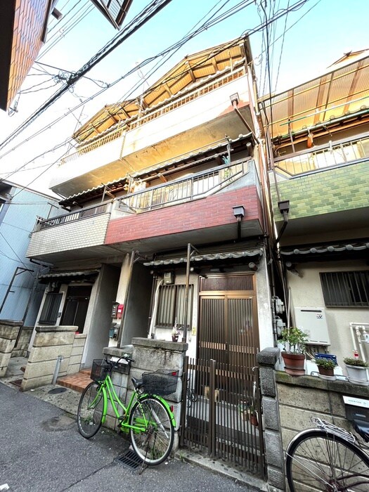 小路ハウス右棟の物件外観写真