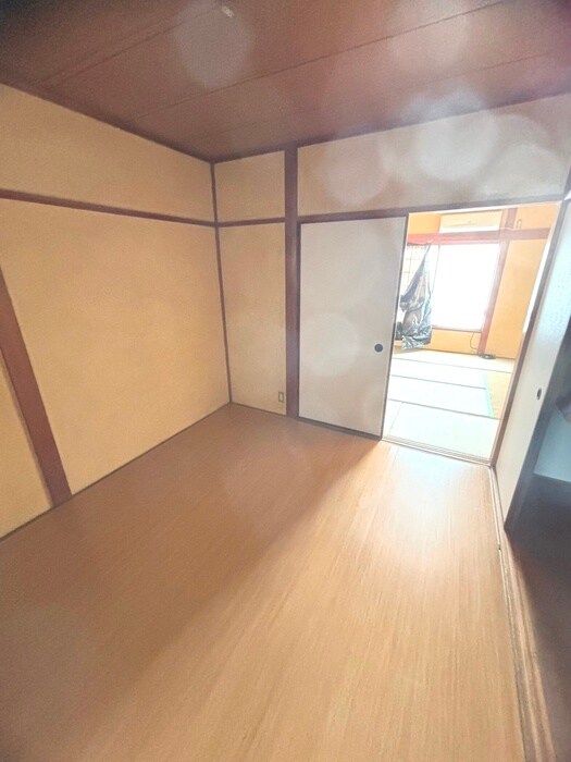 小路ハウス右棟の物件内観写真