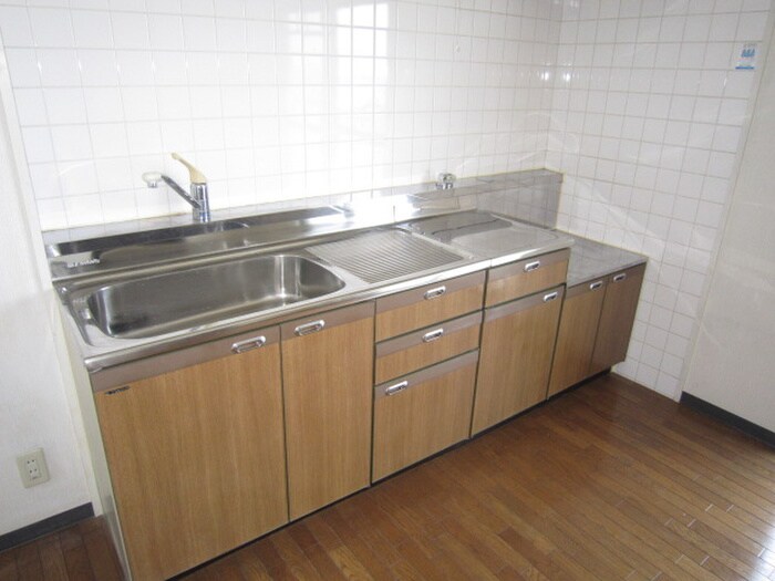 ベルシャンテ美山台の物件内観写真