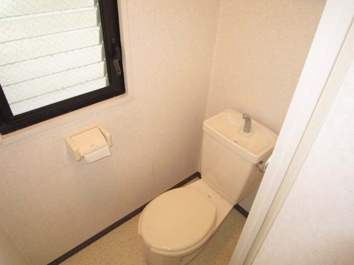 ベルシャンテ美山台の物件内観写真