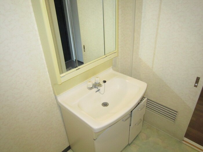 ベルシャンテ美山台の物件内観写真