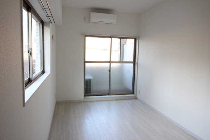 ルミエ－ル光町Ⅲの物件内観写真