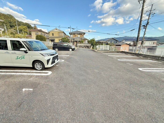 アンプル－ルⅠの物件外観写真