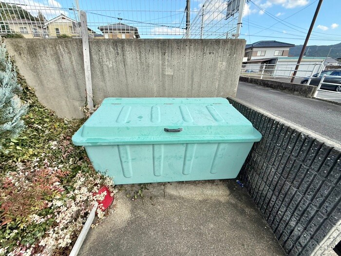 アンプル－ルⅠの物件外観写真