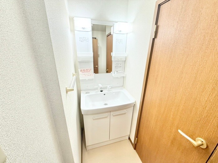 アンプル－ルⅠの物件内観写真