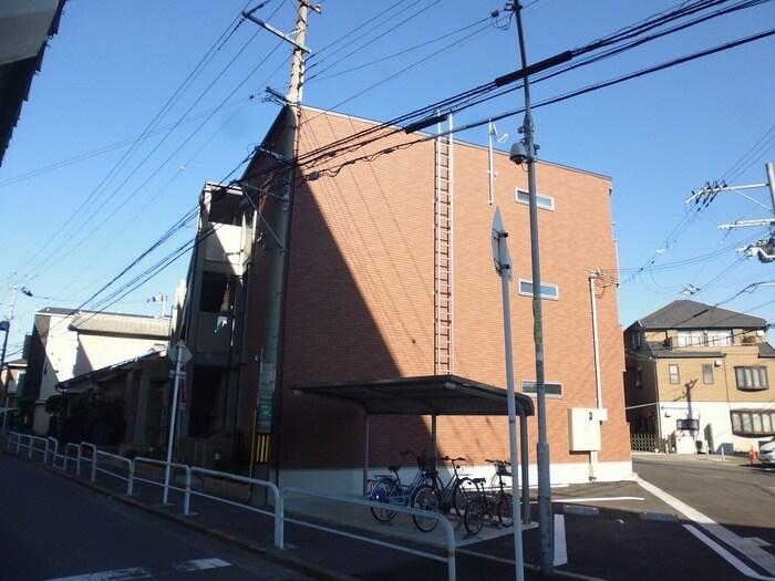 オエステ・コンドミニオの物件外観写真