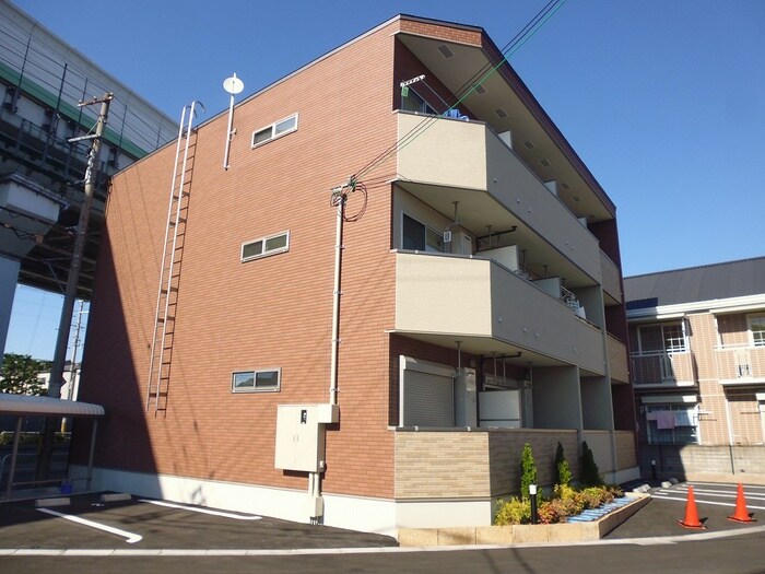 オエステ・コンドミニオの物件外観写真