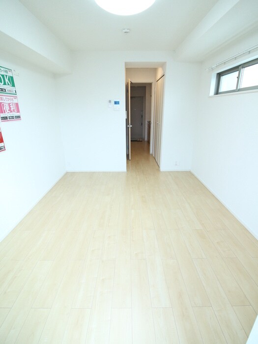 オエステ・コンドミニオの物件内観写真