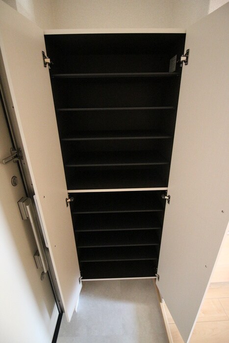 オエステ・コンドミニオの物件内観写真