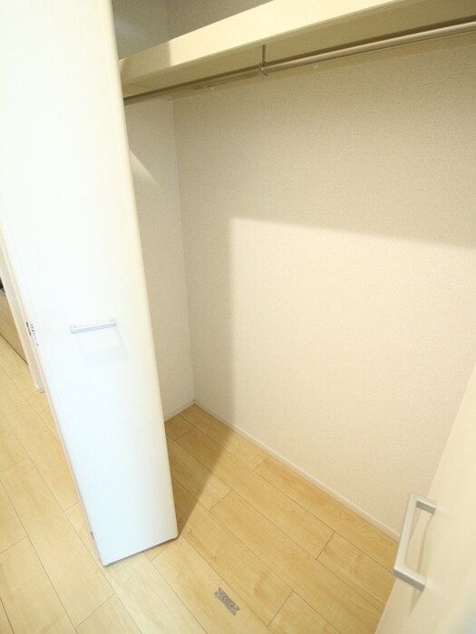 オエステ・コンドミニオの物件内観写真