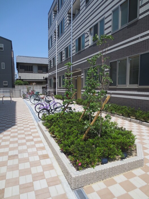 EASTRITZ巽(ｲｰｽﾄﾘｯﾂﾀﾂﾐ)の物件外観写真