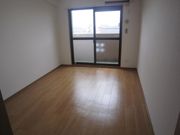 ミ－ティス衣笠の物件内観写真