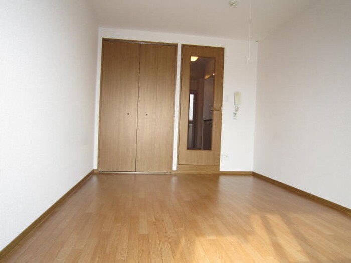 ミ－ティス衣笠の物件内観写真