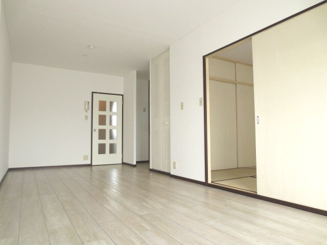 サンビレッジ摂津Ａ棟の物件内観写真