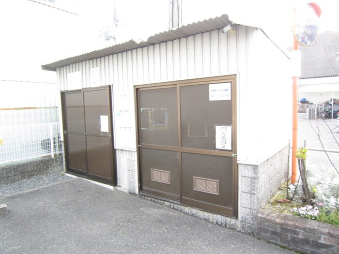 サンビレッジ摂津Ａ棟の物件外観写真