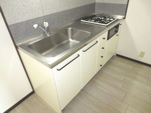 サンビレッジ摂津Ａ棟の物件内観写真