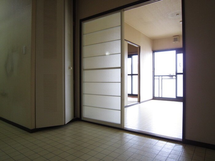 サンビレッジ摂津Ａ棟の物件内観写真