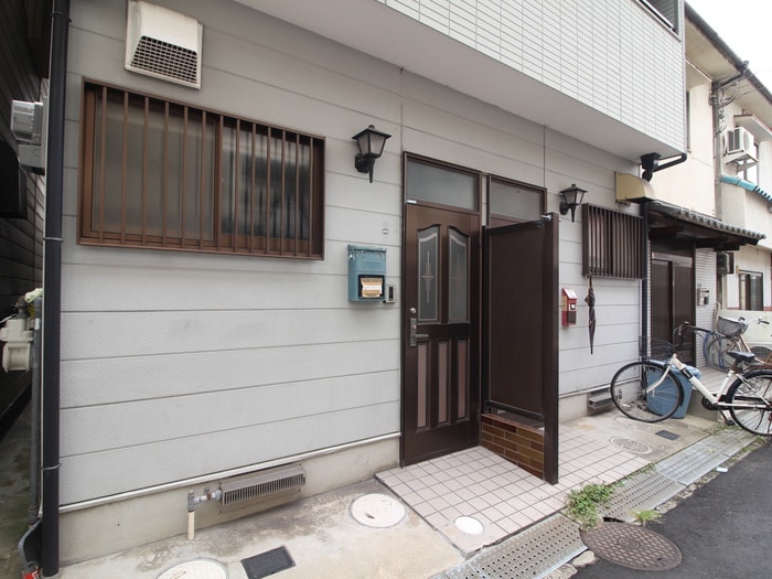 常見貸家２の物件外観写真