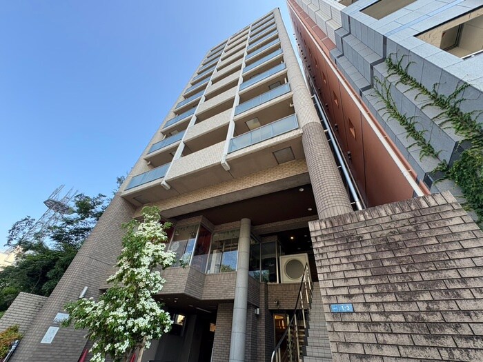 ロイヤルメゾン宝塚の物件外観写真