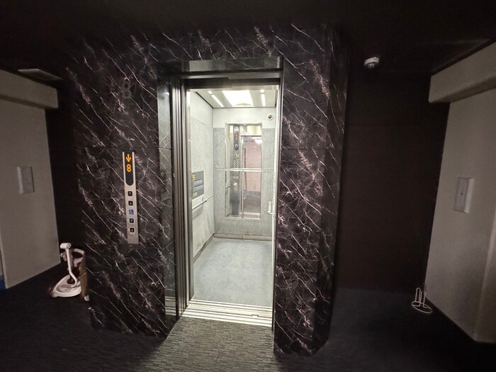 サムティグランツ神戸の物件外観写真