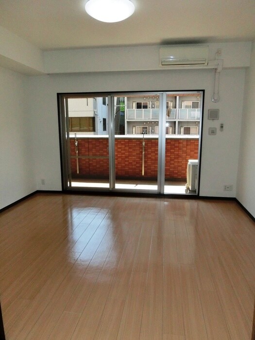 アーバネックス西長堀の物件内観写真