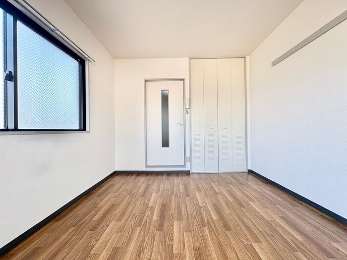 グリュ－ネバルト桃山の物件内観写真