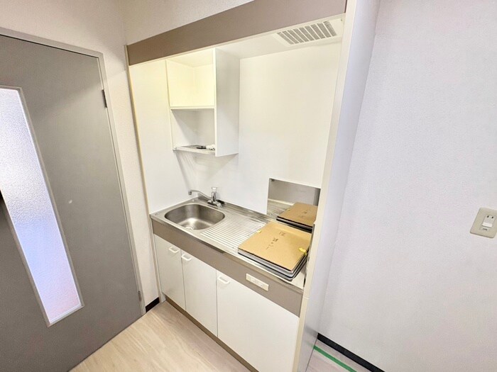 グリュ－ネバルト桃山の物件内観写真