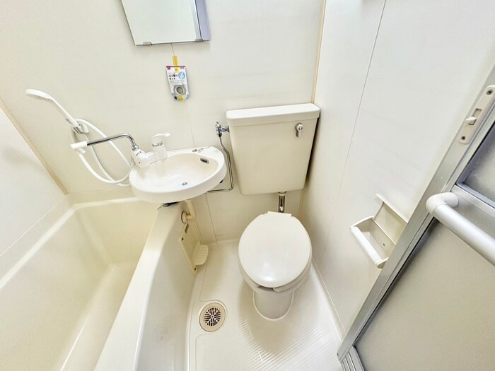 グリュ－ネバルト桃山の物件内観写真