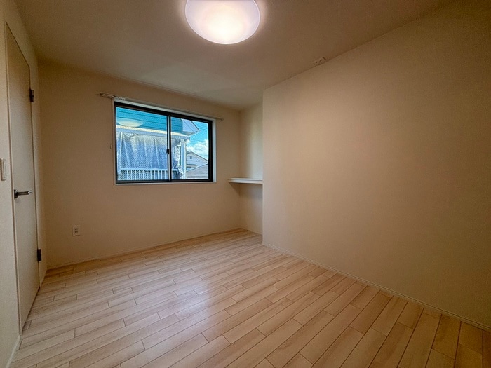 フロンティアの物件内観写真