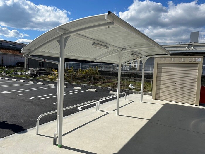 フロンティアの物件外観写真