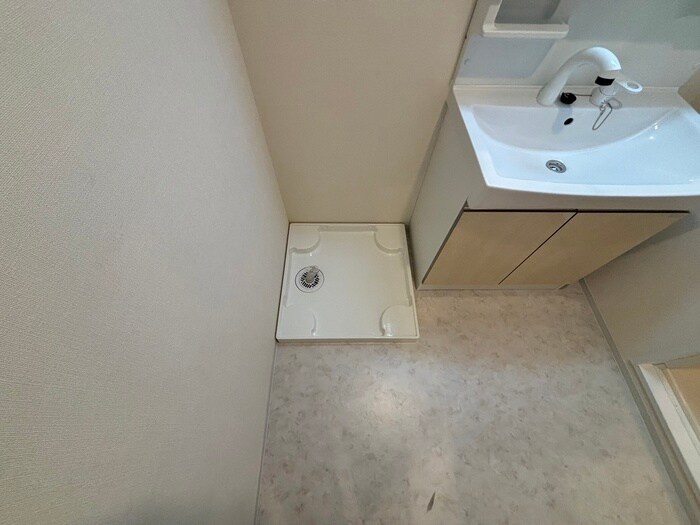 フロンティアの物件内観写真