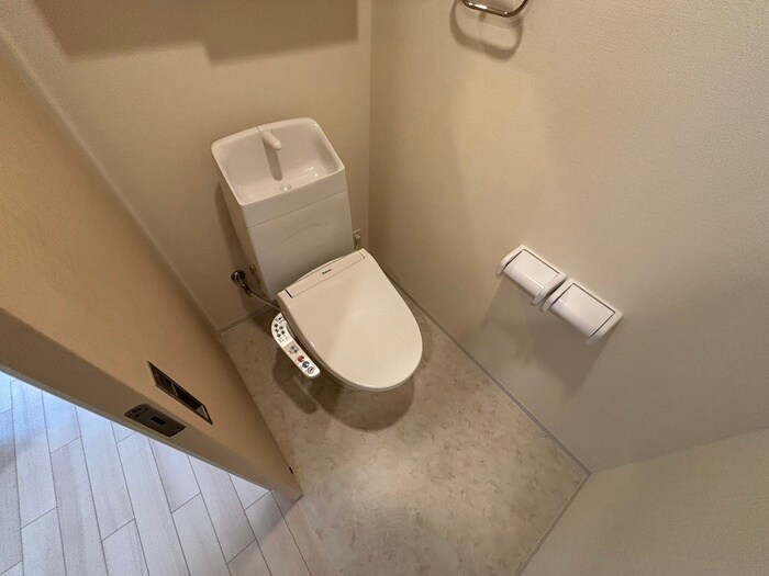 フロンティアの物件内観写真