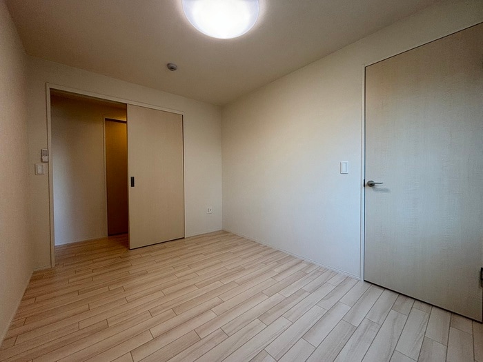 フロンティアの物件内観写真