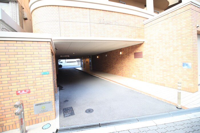 ｴﾚｶﾞﾝﾄﾚｼﾞﾃﾞﾝｽの物件外観写真