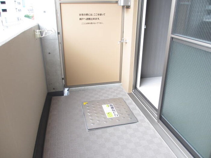 ｴﾚｶﾞﾝﾄﾚｼﾞﾃﾞﾝｽの物件内観写真