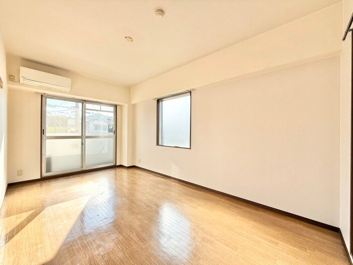 ラ・タミデンスの物件内観写真