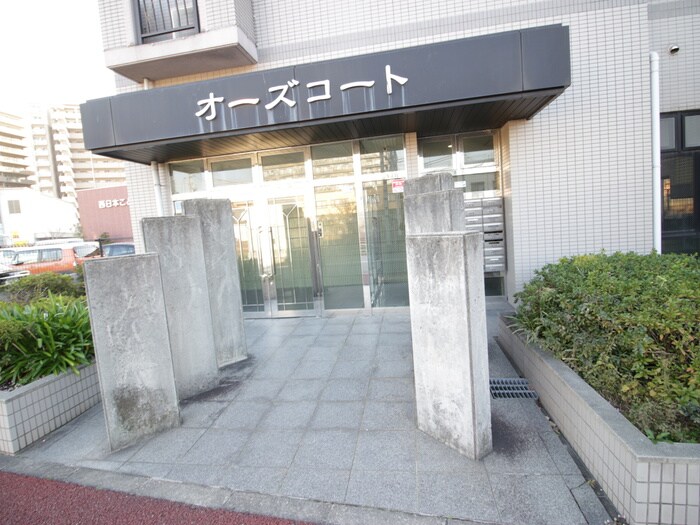 オ－ズコ－トの物件外観写真
