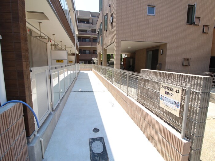 リブリ・グラーデ塚本の物件外観写真