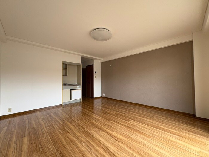 ジュネス神戸の物件内観写真