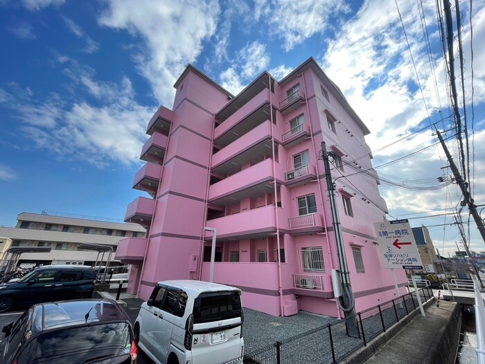 鈴彩館の物件外観写真